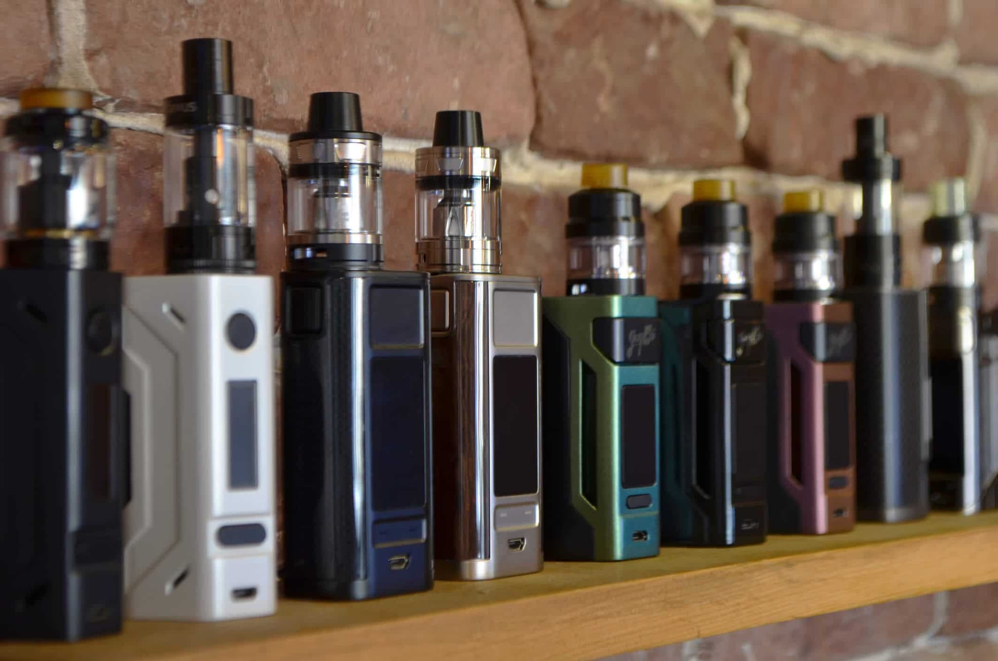 Die Al Fakher 30K Hypermax Vape – 30.000 Züge Qualität und Stil in einem Gerät