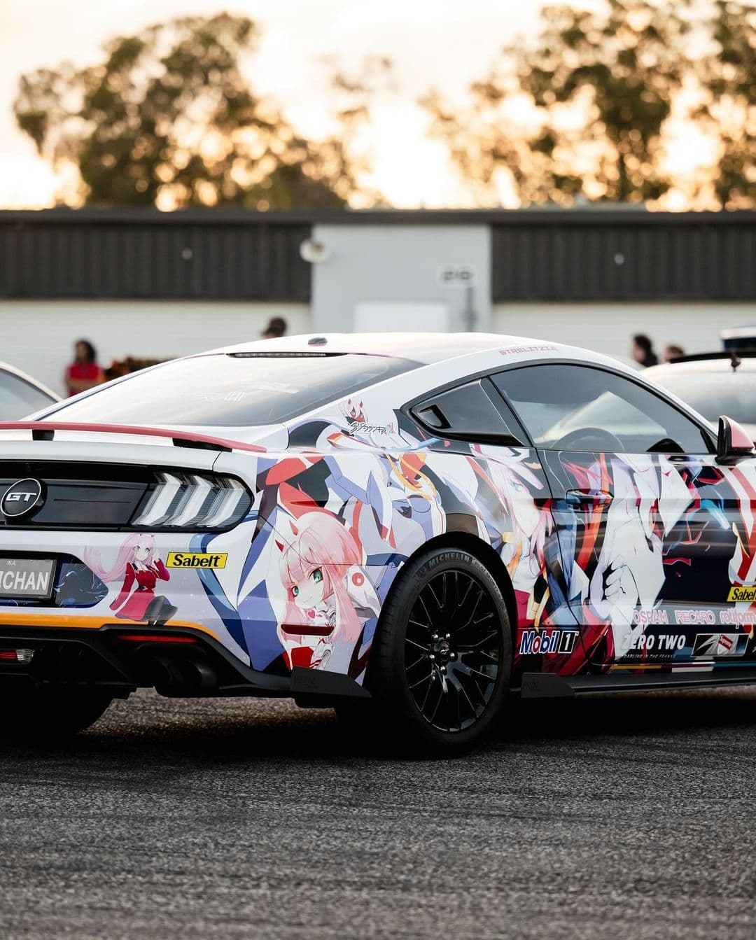 Kosten Auto Folieren Komplett mit Itasha-Motiven: Tipps und Infos