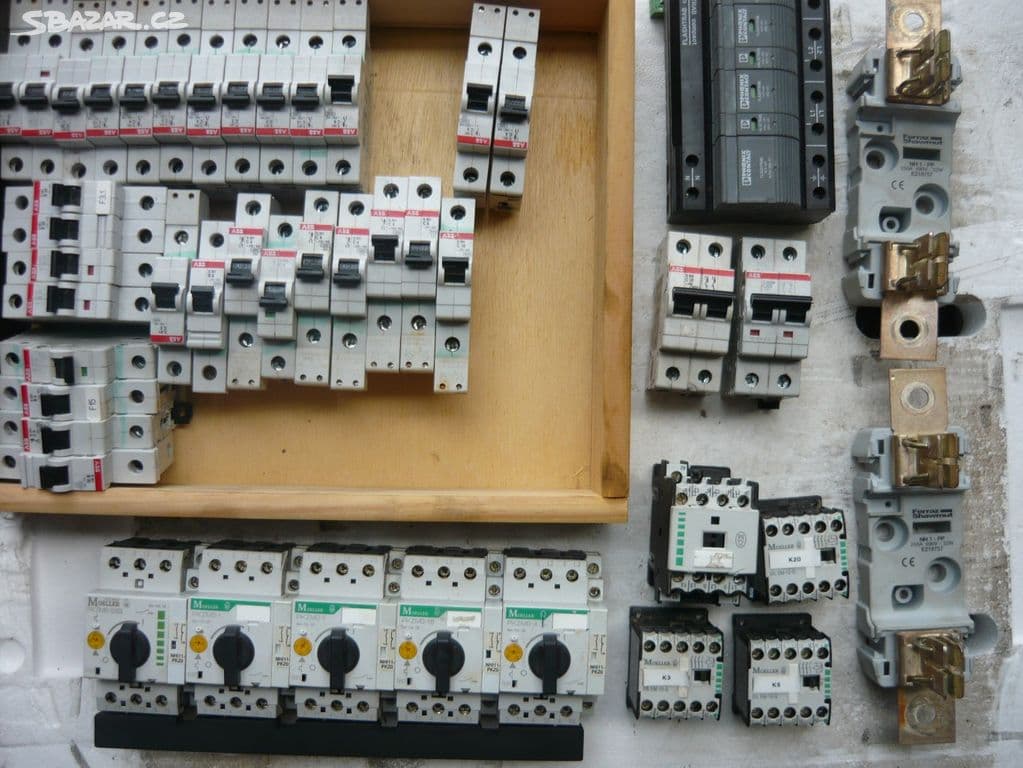 Ihr One-Stop-Shop für Elektroinstallationsbedarf: elektrostube24!