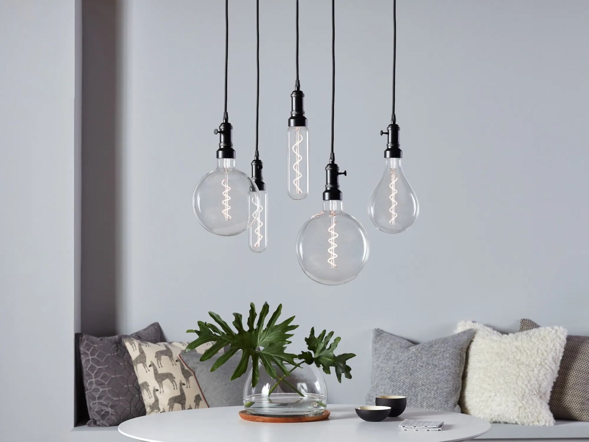 Ronic: Elegante Hängelampen für Wohnzimmer – Perfekte Beleuchtungslösungen