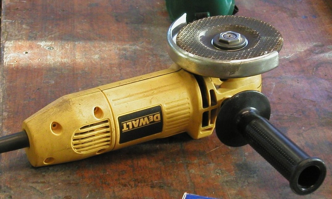 Diese Funktionen machen einen DeWalt Winkelschleifer besonders