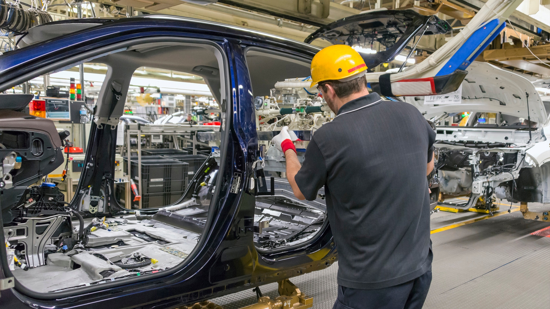 Lackschaden Reparatur München: Perfekte Farbangleichung ohne Komplettlackierung