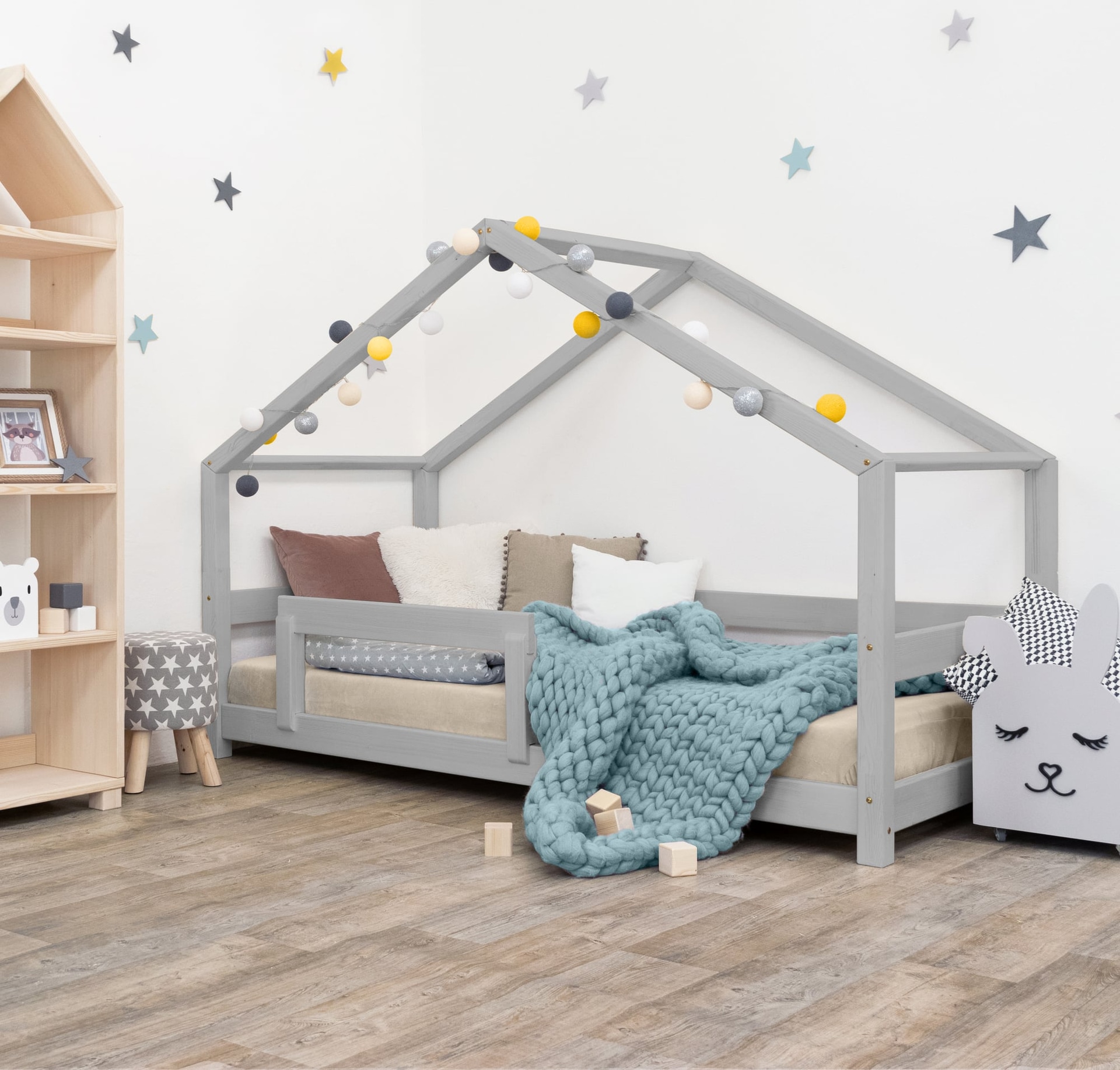 Höhenverstellbares Hausbett 120x200 – Perfekt anpassbar für jedes Alter