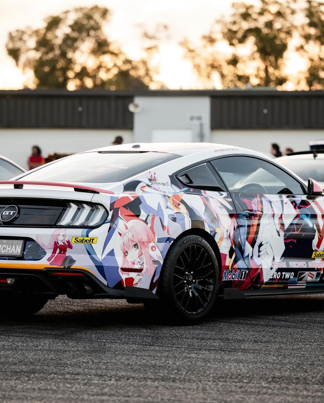 Kosten Auto Folieren Komplett mit Itasha-Motiven: Tipps und Infos