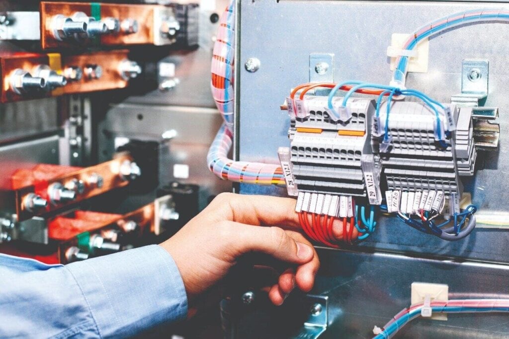 Prüfung elektrischer Anlagen: Welche Dokumente müssen erstellt werden?