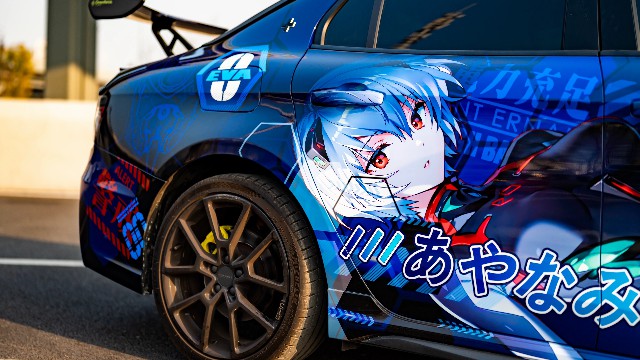 Dodge Challenger im neuen Look – Anime-Designs exklusiv bei 10KWRAPS
