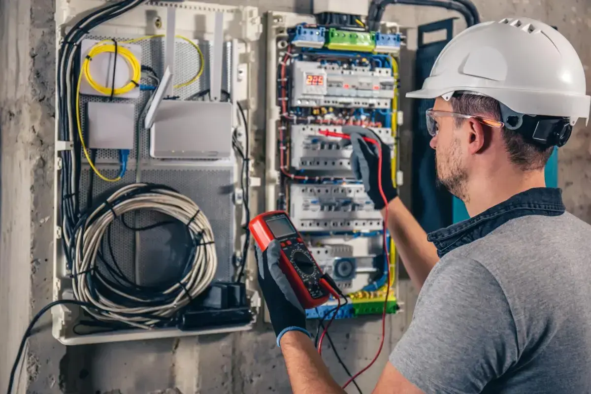 Prüfung elektrischer Anlagen: Welche Dokumente müssen erstellt werden?